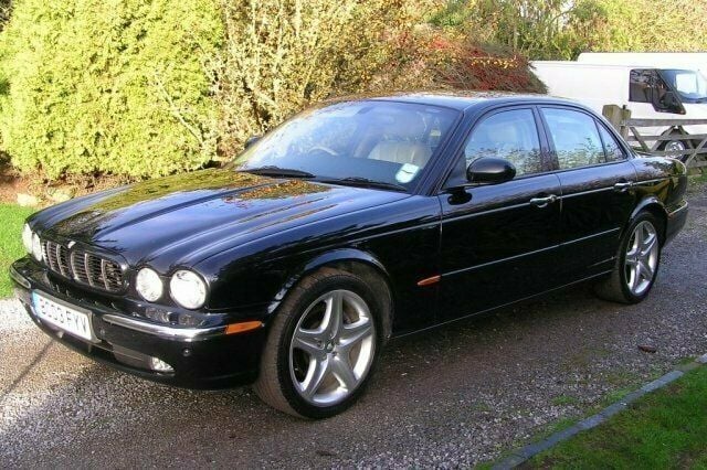 Used 2003 Jaguar XJ6 Sedan | £4,000 - Image 1/4