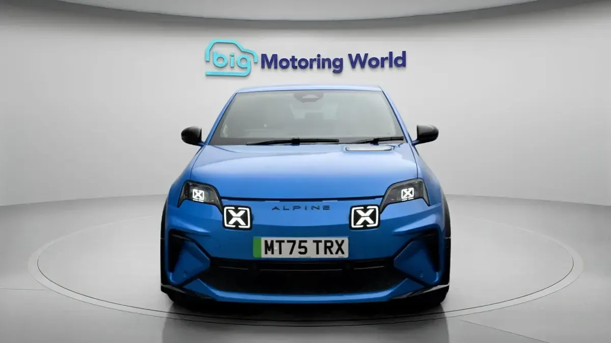 Used Alpine A290 161 kW (220 HP) 2025 Blue Hatchback