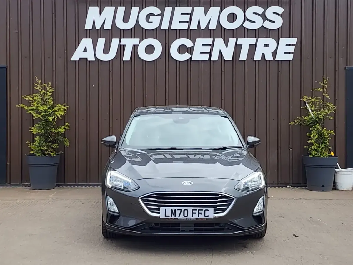 Used Ford Focus Titanium 120 HP (88 kW) 2020 Grey Hatchback
