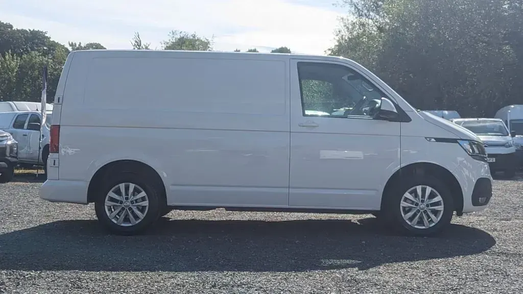 Used VW T6.1 Highline 110 HP (80 kW) 2021 White Van