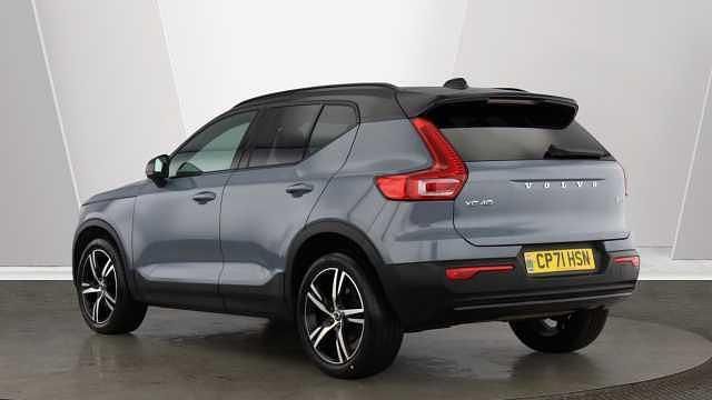 Used Volvo XC40 R-Design 194 HP (142 kW) 2022 SUV