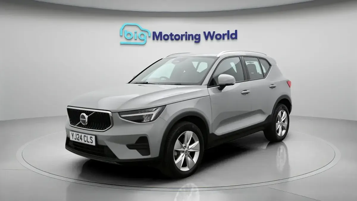 Used Volvo XC40 Core 163 HP (119 kW) 2024 Grey SUV