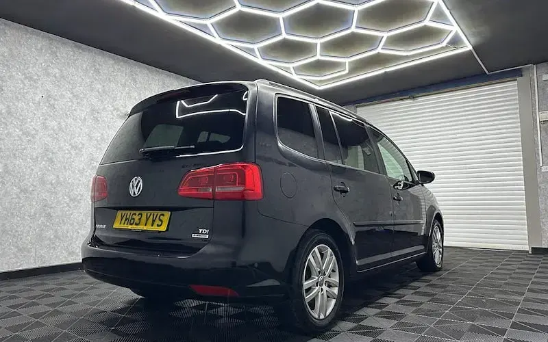 Used VW Touran SE 105 HP (77 kW) 2015 MPV