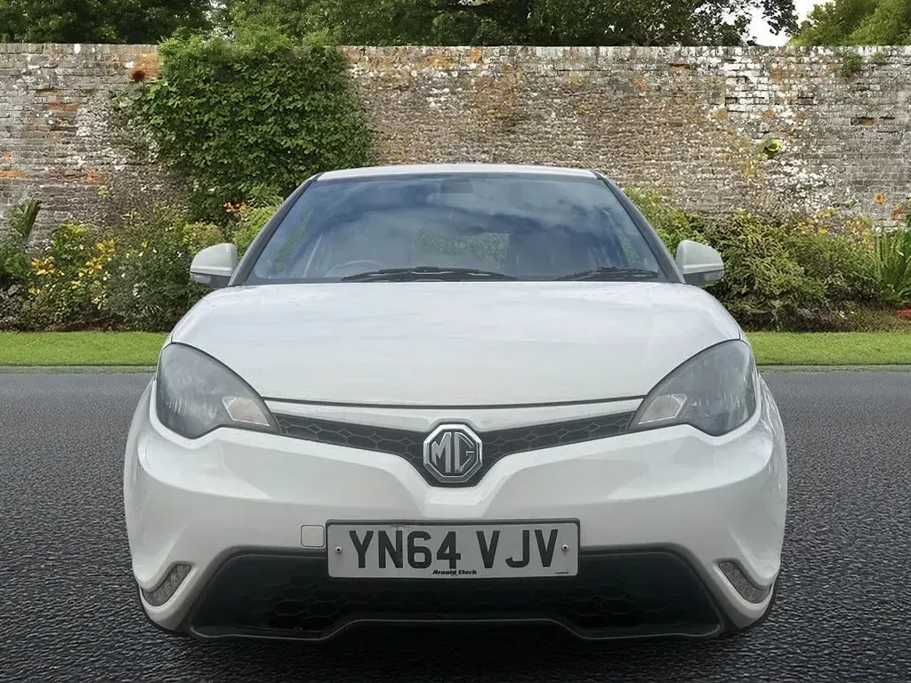 Used MG MG3 2014 White Hatchback