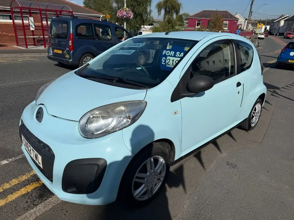 Used Citroën C1 68 HP (50 kW) 2012 Blue Hatchback