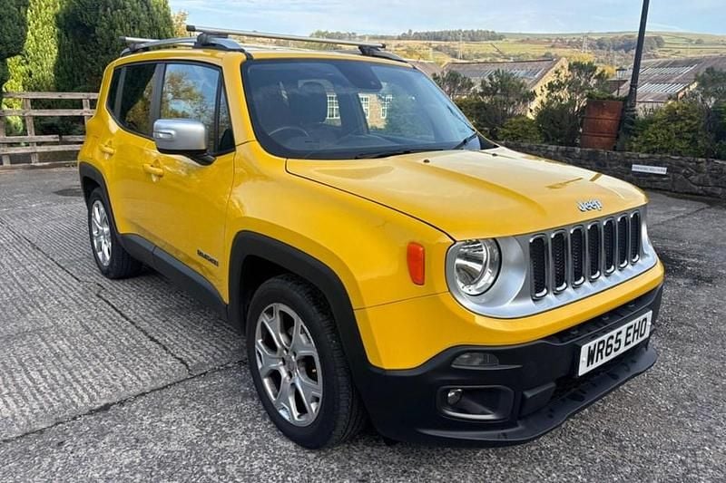 Yellow Used 2015 Jeep Renegade Limited SUV | £7,850 (Fair price) - Image 1/1