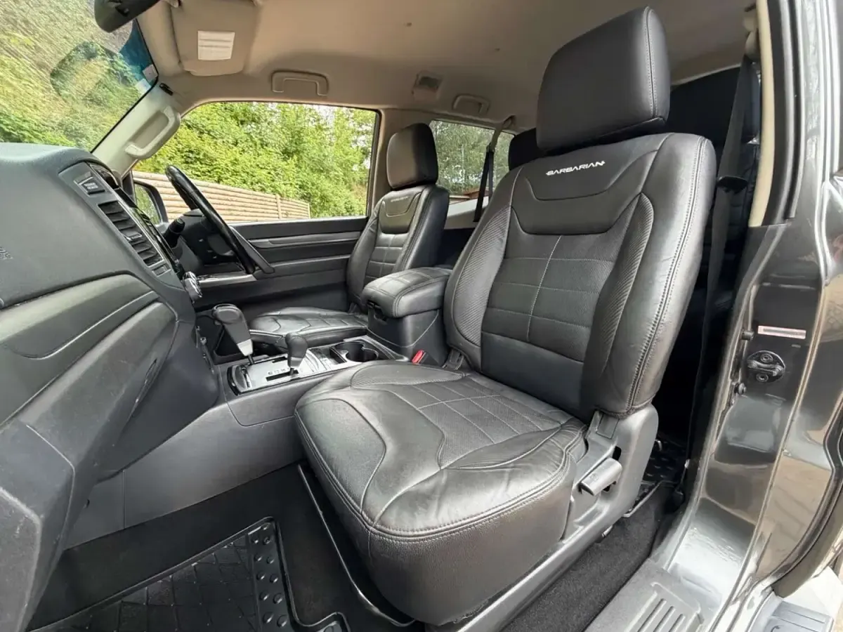 Used Mitsubishi Shogun 197 HP (144 kW) 2015 Grey SUV