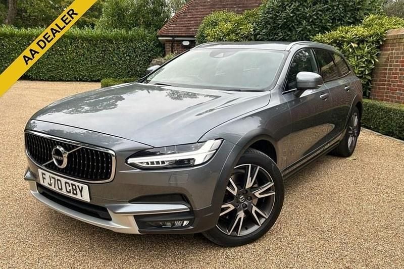 Used 2020 Volvo V90 CC Plus Estate | £22,000 (Fair price) - Image 1/1