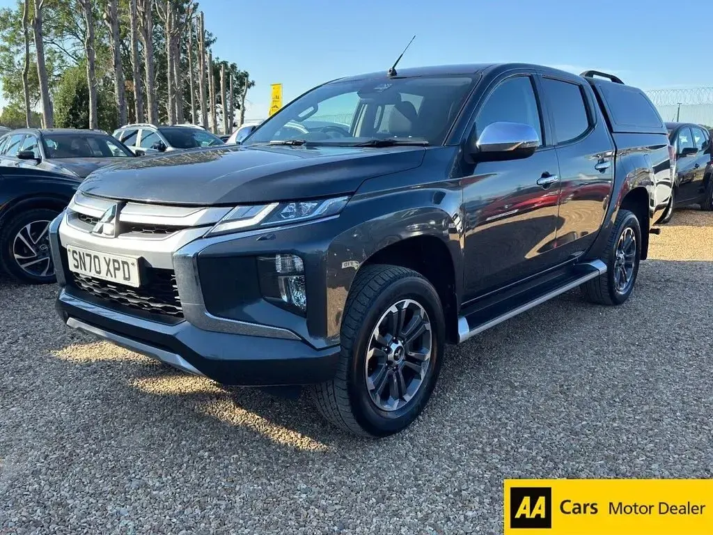 Used Mitsubishi L200 Warrior 150 HP (110 kW) 2020 Grey Pickup
