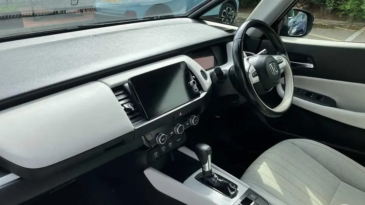 Second-hand Honda Jazz Hybrid 109 CP (80 kW) 2021 Gri Hatchback