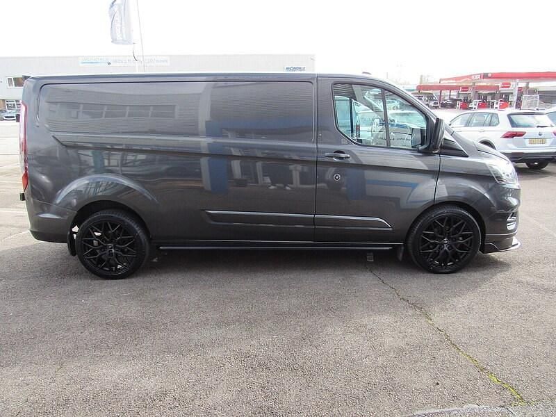 Used Ford Transit Custom Limited 170 HP (125 kW) 2023 Grey Van