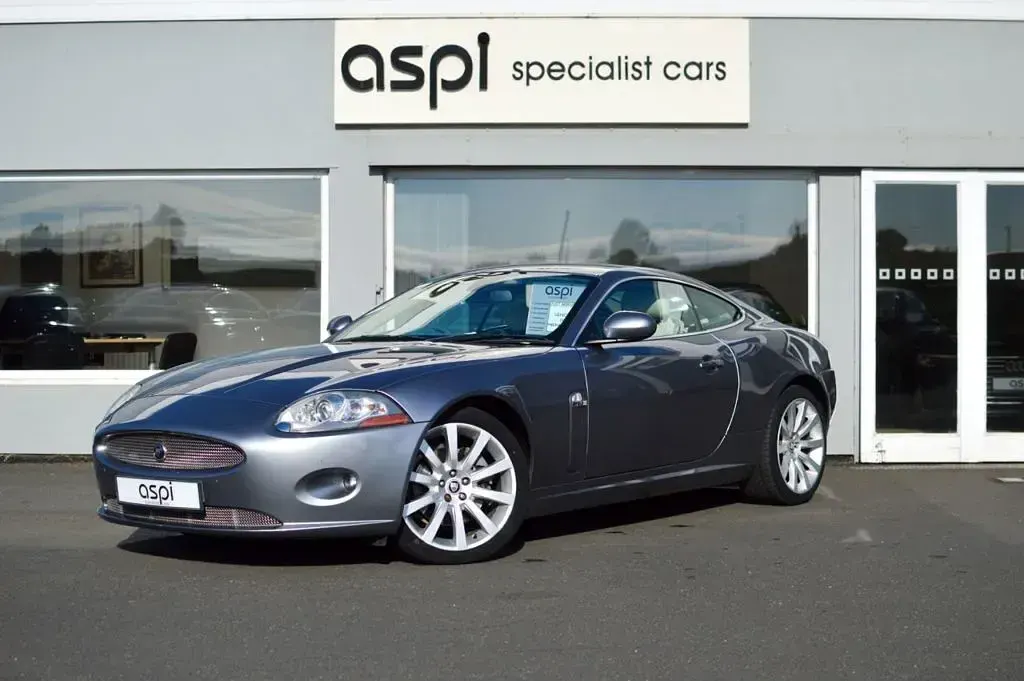 Used Jaguar XK 300 HP (220 kW) 2006 Grey Coupe