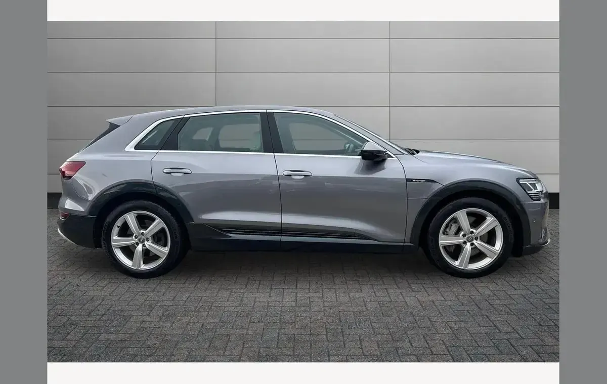 Used Audi e-tron Advanced 300 kW (408 HP) 2019 Grey SUV