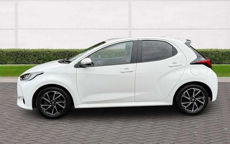 Used Toyota Yaris Hybrid Design 116 HP (85 kW) 2025 Hatchback