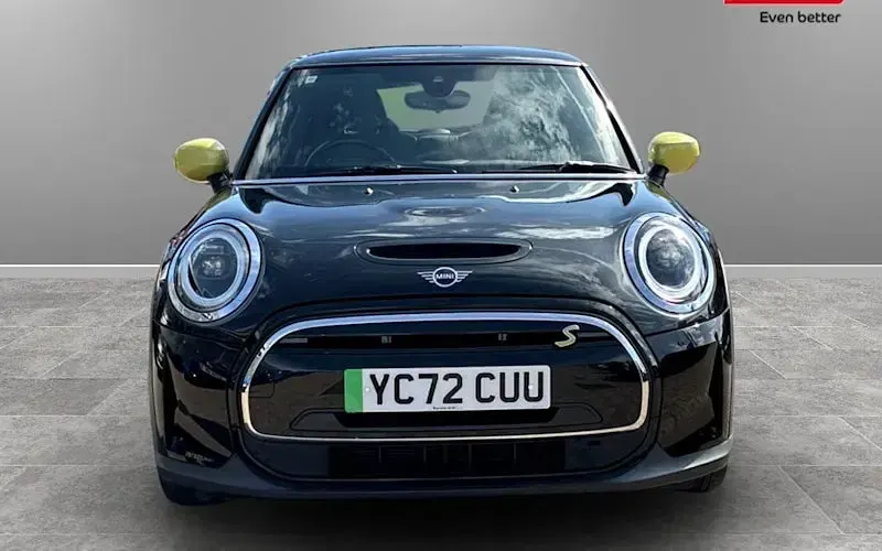Used Mini Cooper Level 2 135 kW (184 HP) 2022 Black Hatchback
