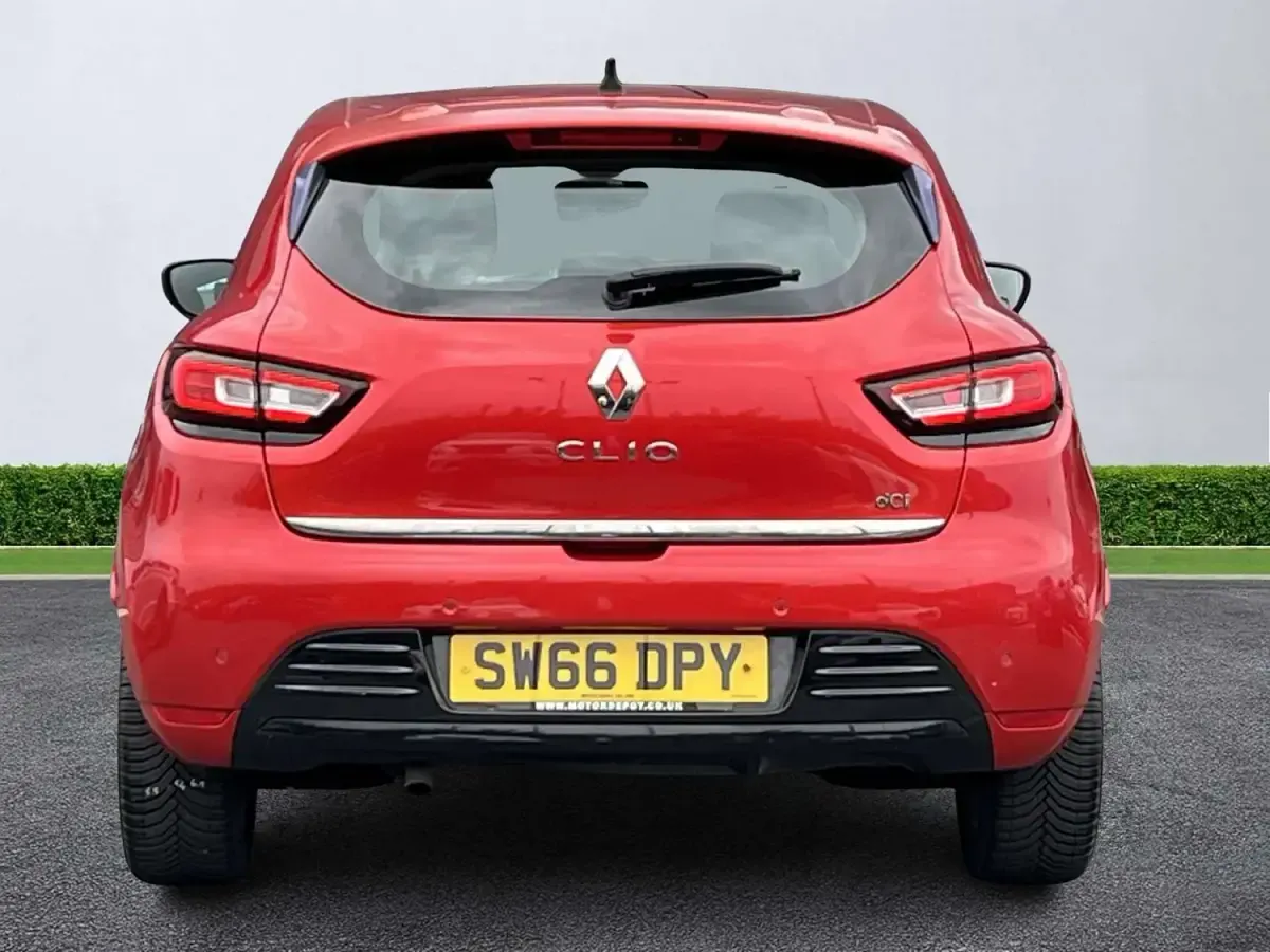 Używany Renault Clio IV Dynamique 2016 Czerwony Hatchback