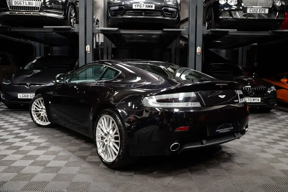 Used Aston Martin V8 Vantage 2012 Black Coupe