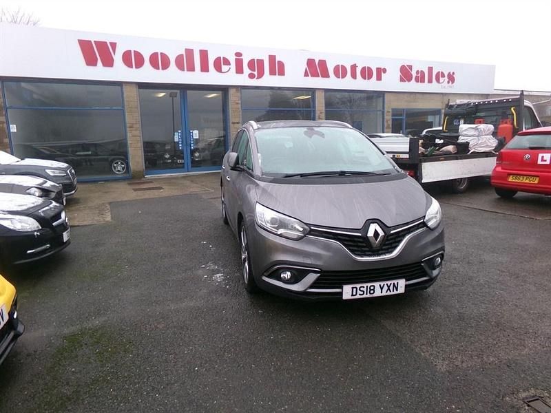 Used Renault Scénic IV Dynamique 2018 Grey MPV