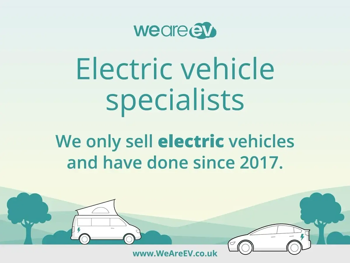 Used Nissan Leaf Tekna 80 kW (109 HP) 2014 White Hatchback
