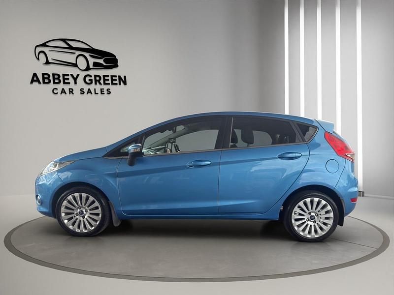 Usado Ford Fiesta Titanium 2008 Azul Citadino