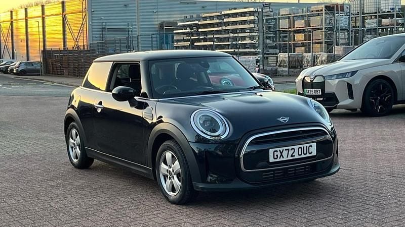 Black Used 2022 Mini Cooper Classic Hatchback | £17,239 (Good price) - Image 1/4
