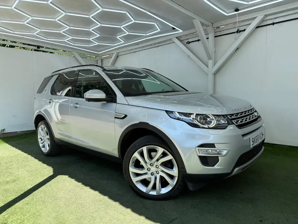 Used Land Rover Discovery 5 HSE Luxury 2018 Silver SUV