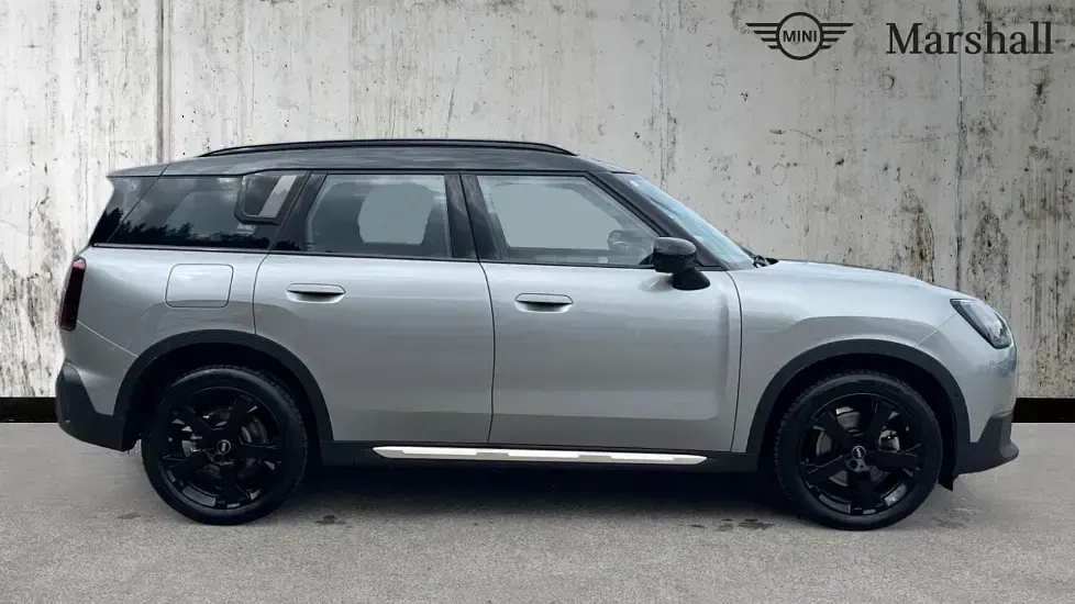 Used Mini Countryman Exclusive 170 HP (125 kW) 2025 Melting silver iii SUV