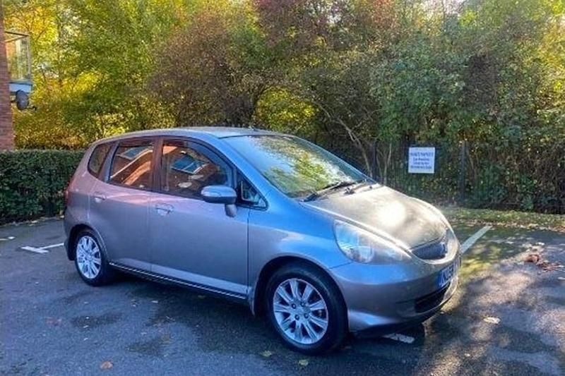 Silver Used 2008 Honda Jazz SE Hatchback | £3,995 (Fair price) - Image 1/1
