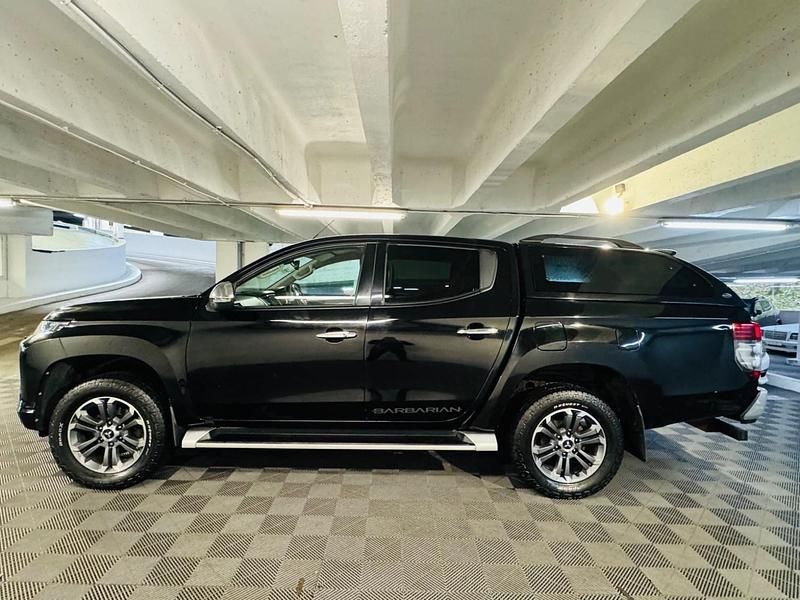 Used Mitsubishi L200 2020 Black Pickup