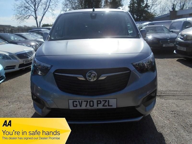 Used Vauxhall Combo Elite 130 HP (95 kW) 2020 Grey MPV