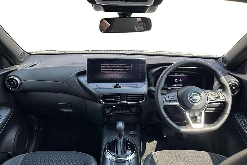 New Nissan Juke N-Connecta 143 HP (105 kW) 2025 Grey SUV