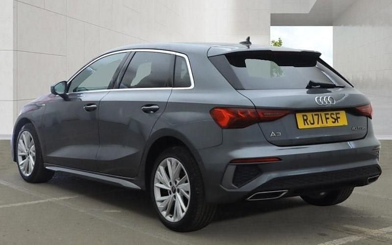 Used Audi A3 Sportback e-tron S-Line 204 HP (150 kW) 2025 Hatchback