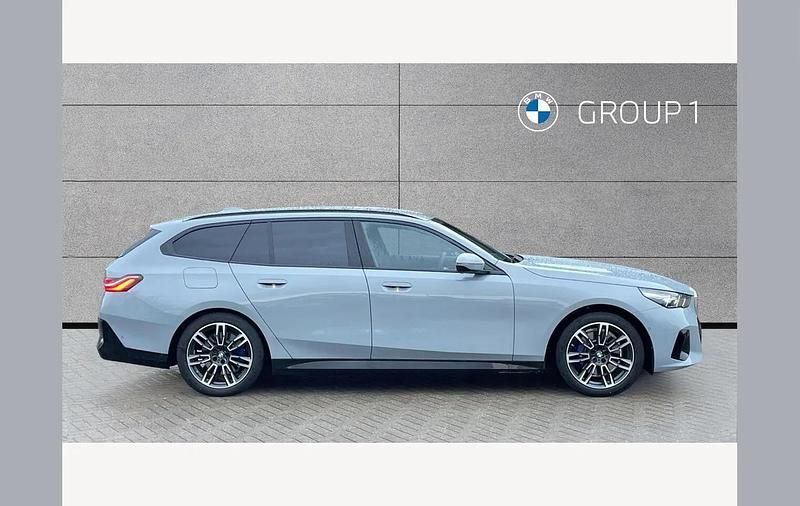 Used BMW 520 M Sport 205 HP (150 kW) 2026 Grey Estate