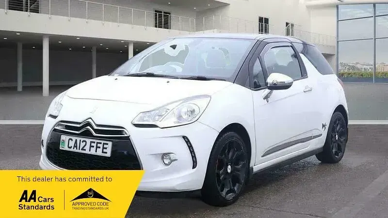 Used Citroën DS3 2012 White Hatchback