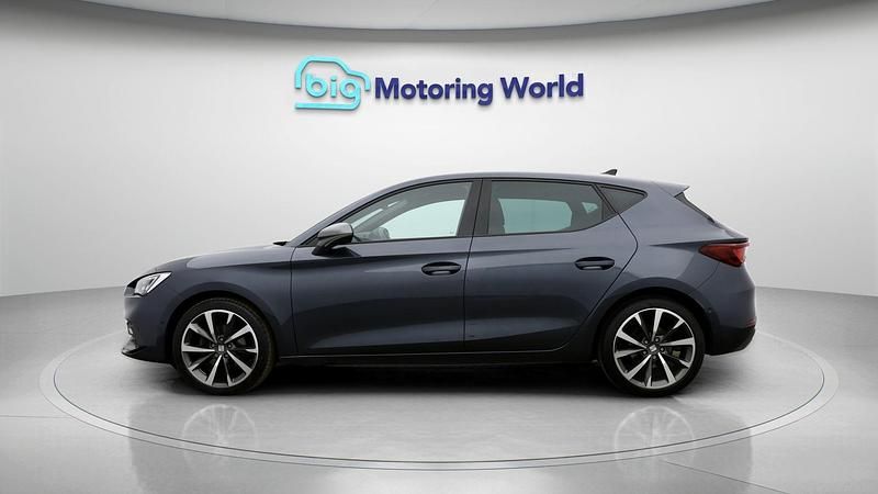 Used Seat Leon FR Sport 131 HP (96 kW) 2022 Grey Hatchback