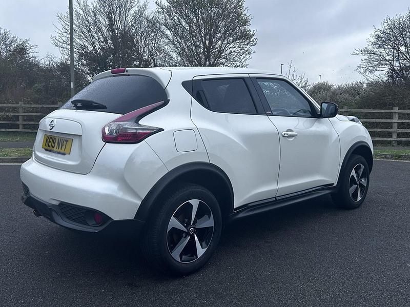 Used Nissan Juke 112 HP (82 kW) 2019 White SUV