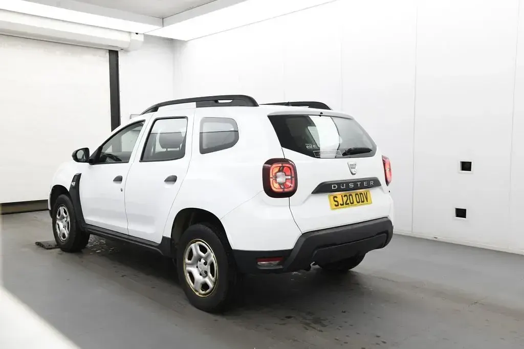 Used Dacia Duster Essentiel 100 HP (73 kW) 2020 White SUV