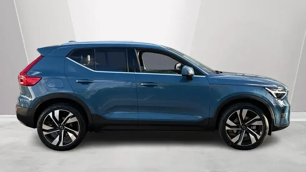 Usado Volvo XC40 Ultra 2025 Azul SUV