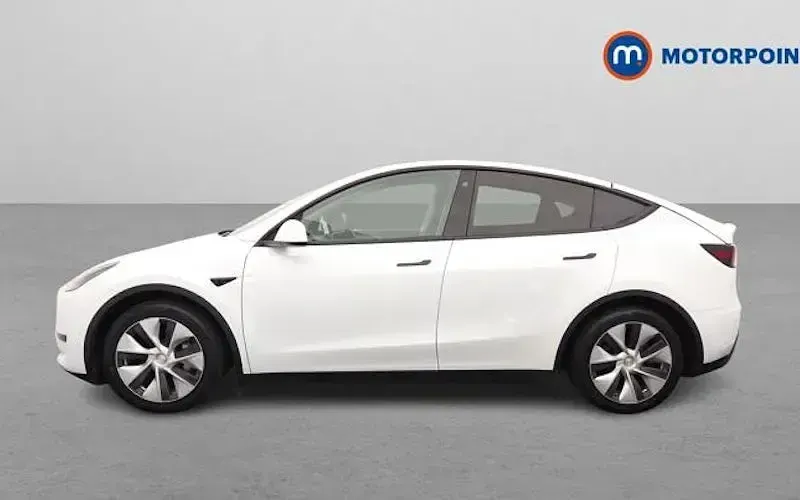 Used Tesla Model Y Standard Range 219 kW (299 HP) 2024 SUV