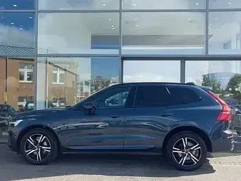 Used Volvo XC60 R-Design 197 HP (144 kW) 2022 Blue SUV