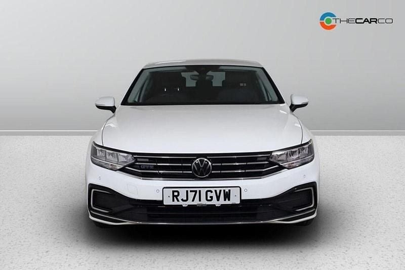 Used VW Passat GTE 218 HP (160 kW) 2021 White Sedan