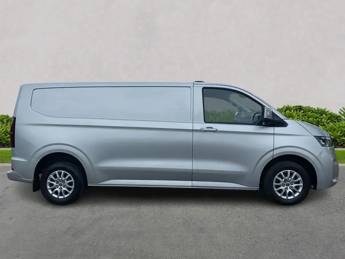 Second-hand VW Transporter Pro 170 CP (125 kW) 2025 Gri Van