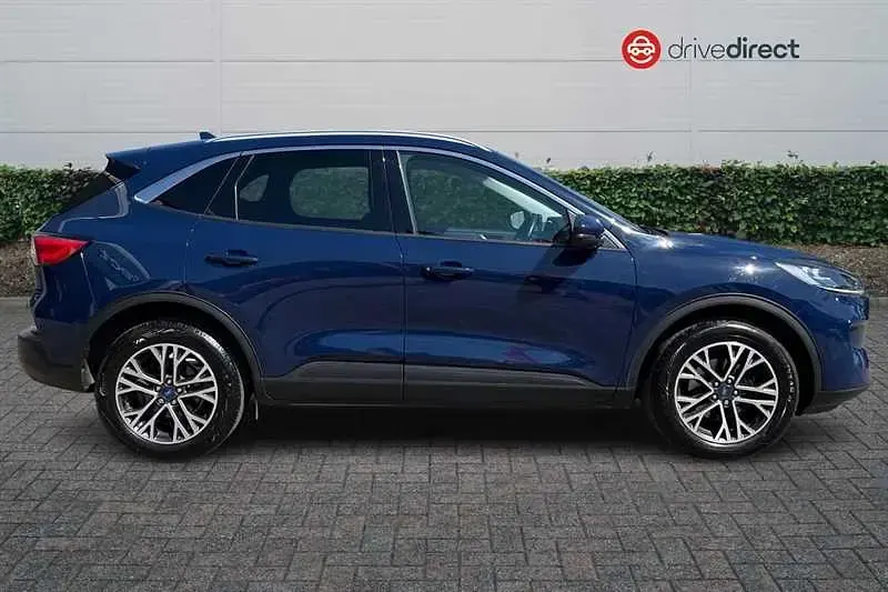 Used Ford Kuga Titanium 150 HP (110 kW) 2023 Blue SUV