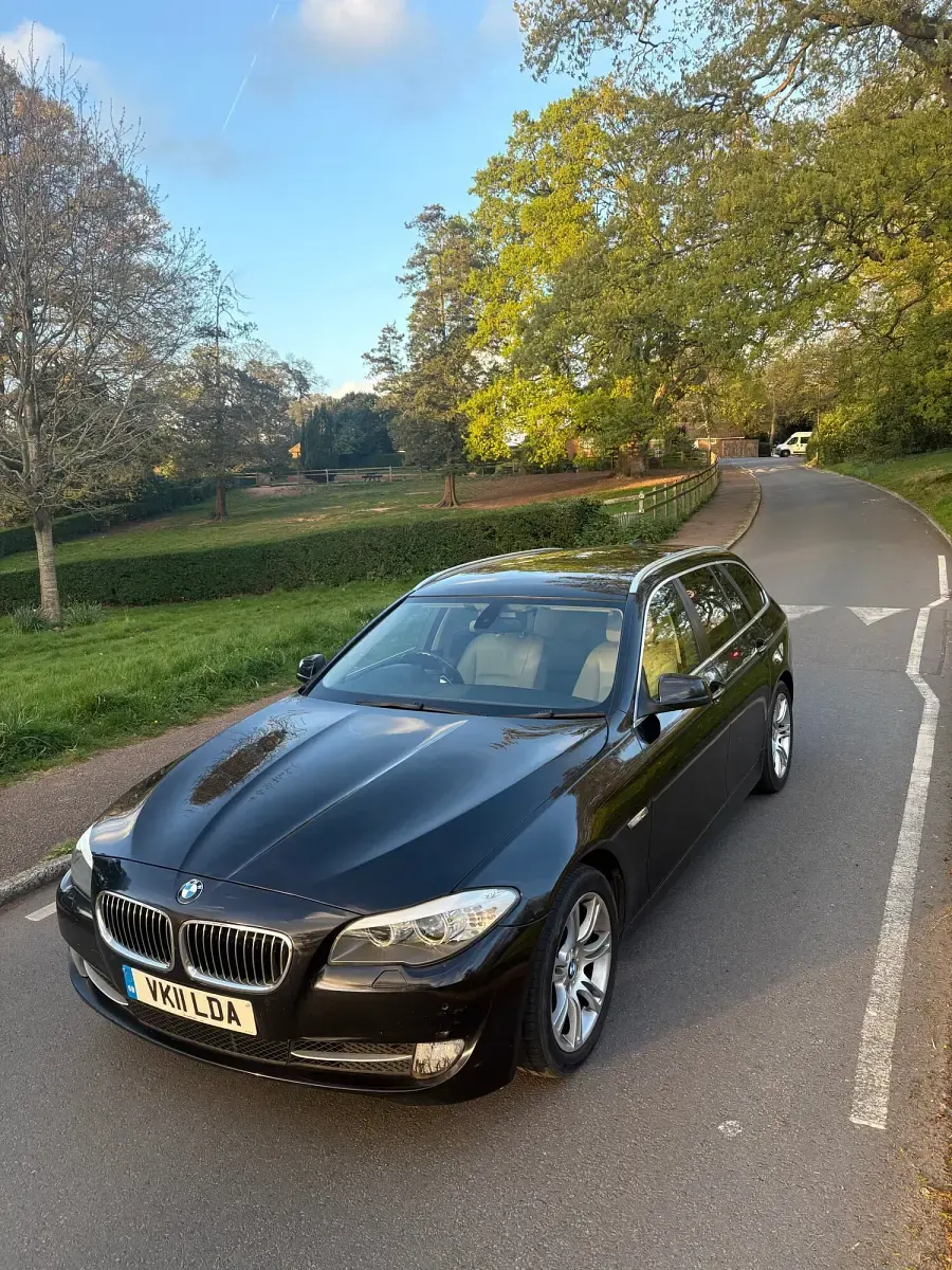 Used BMW 523 201 HP (147 kW) 2011 Black Sedan
