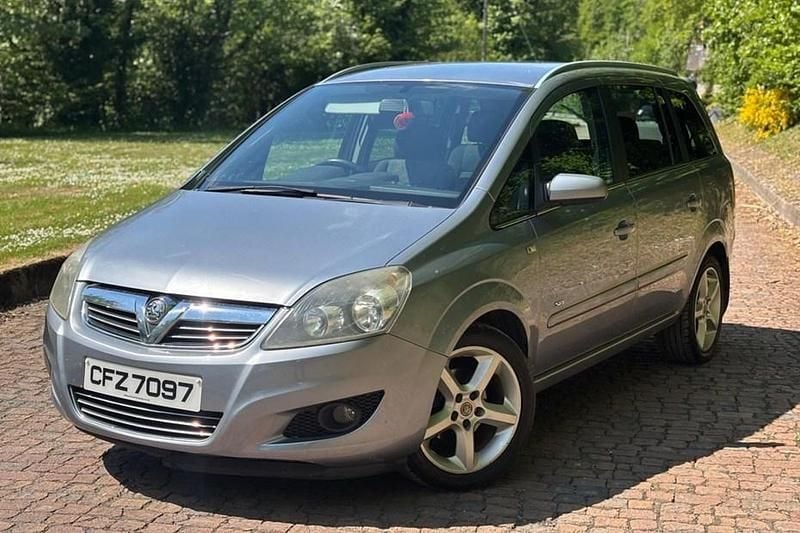 Silver Used 2009 Vauxhall Zafira SRi MPV | £1,995 (Good price) - Image 1/1