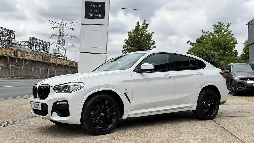 Used BMW X4 M Sport 190 HP (139 kW) 2019 White SUV