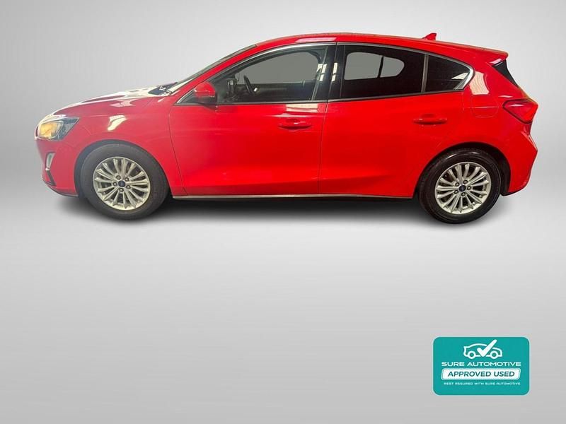 Used Ford Focus Titanium 118 HP (86 kW) 2019 Red Hatchback