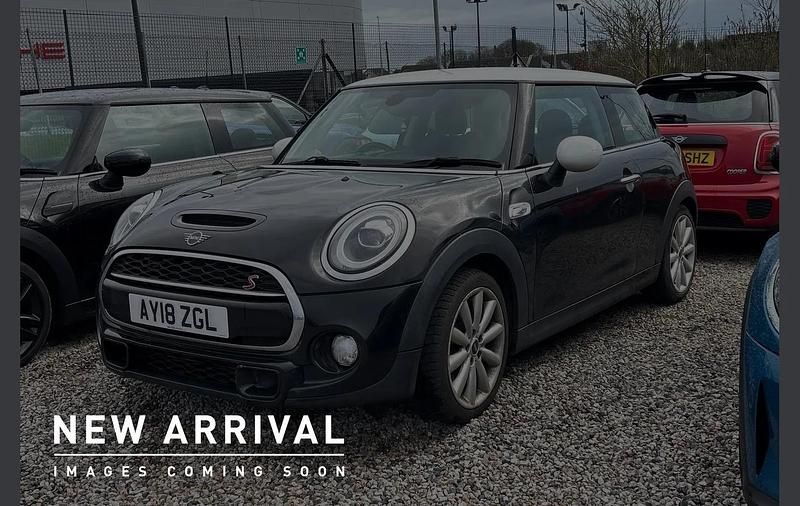 Used Mini Cooper S Hatch 189 HP (139 kW) 2018 Black Hatchback