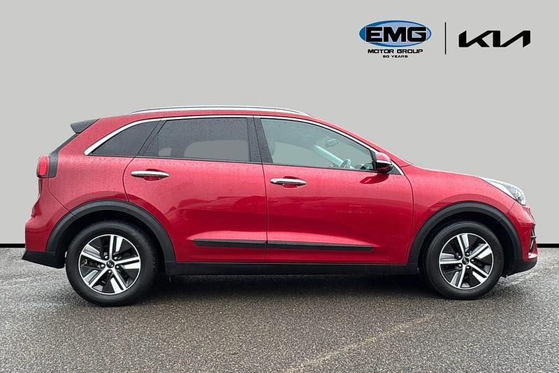 Used Kia Niro 139 HP (102 kW) 2020 Red SUV