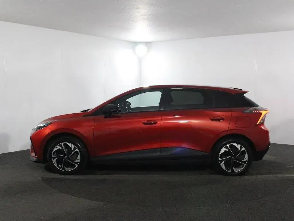 Used MG MG4 EV Trophy 150 kW (204 HP) 2023 Red Hatchback